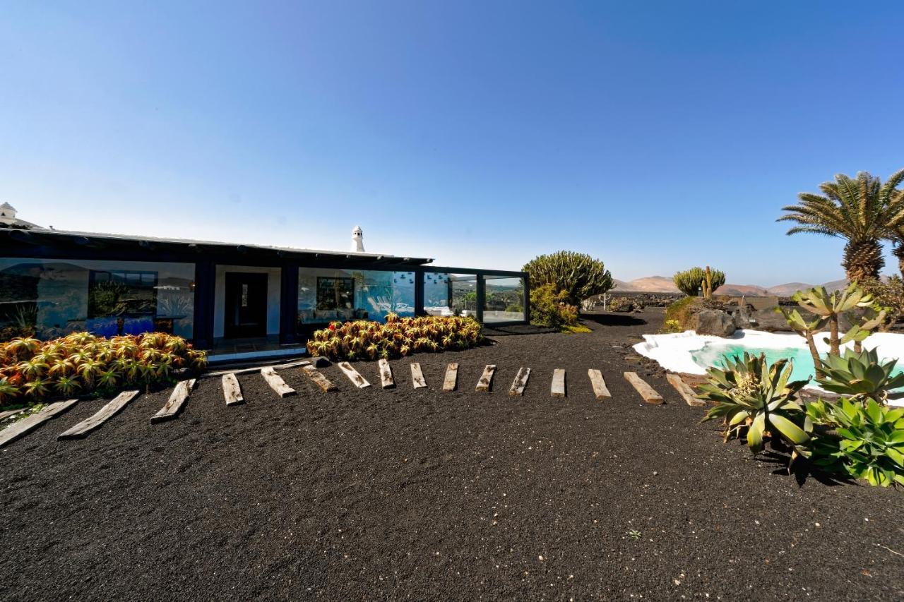 Luxe Ecovilla Listan Uga Exterior photo